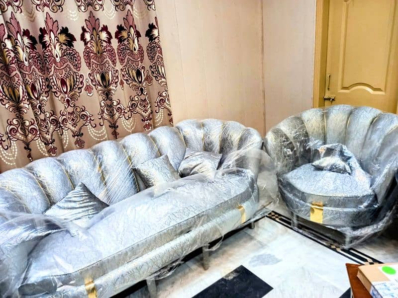 Sofa Sets & bed set pure sheesham wood urgent sale new condition 0