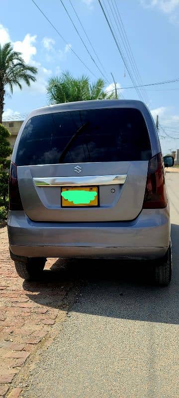 Suzuki Wagon R 2017 11