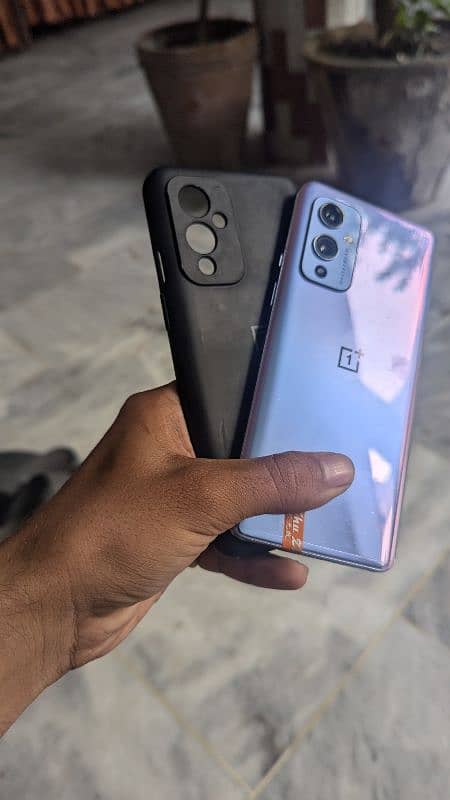 OnePlus 9 4