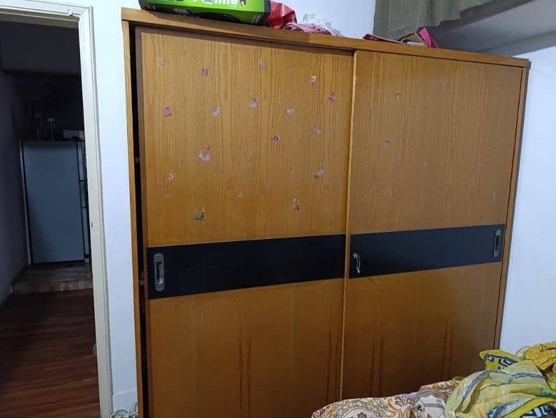 sliding wardrobe for urgent sale good condition 0