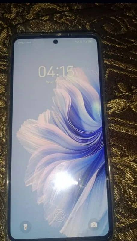 tecno camen 20pro 16/256 ram one hand use complete box 3