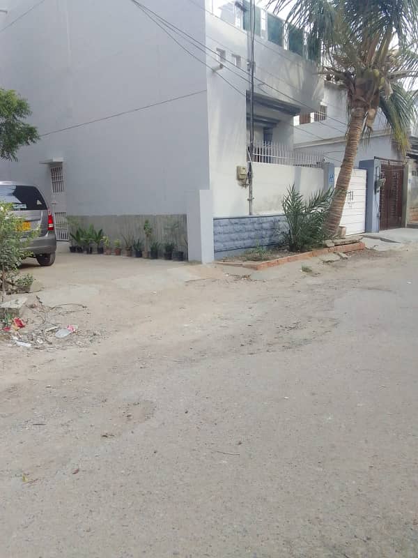 Urgent Sale House One Unit 120 Sq Yards Corner West Open Extra Land 4 Beds DD Lease Demand 1 Core 99 Lac in New Alhira City 2