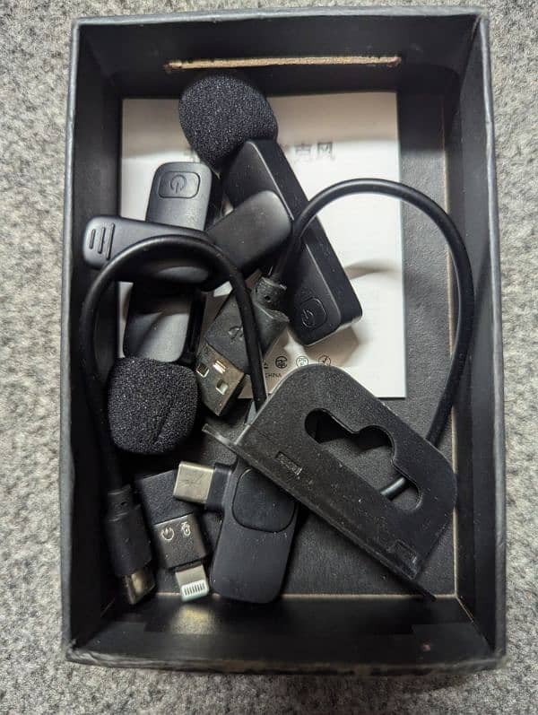 interview mic and two collar mic wireless for sale 0