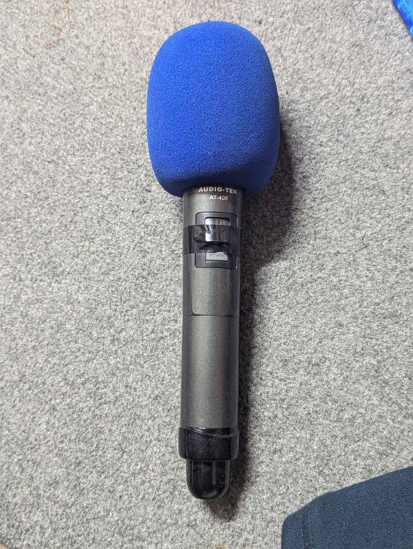 interview mic and two collar mic wireless for sale 4