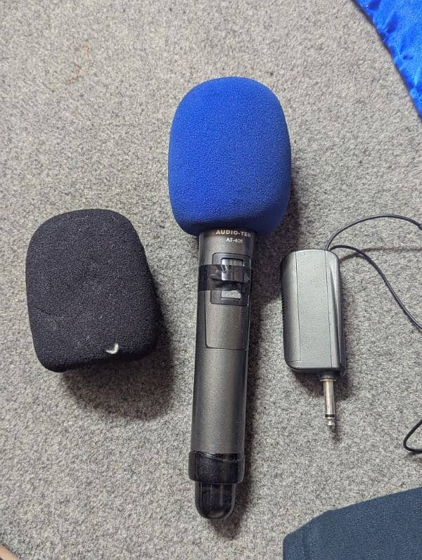 interview mic and two collar mic wireless for sale 5