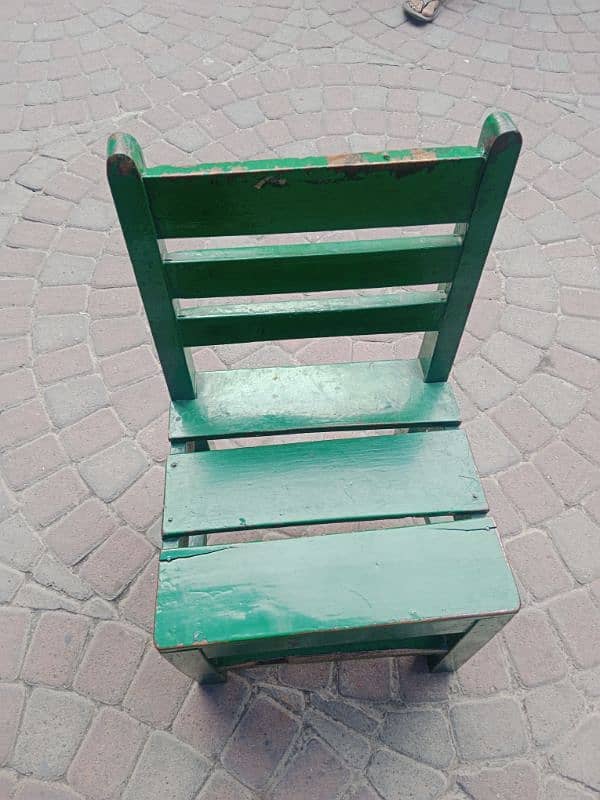 School chairs call me 03250943566 7