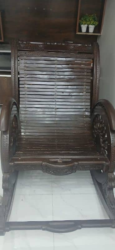 chinioty wood rocking chair 2