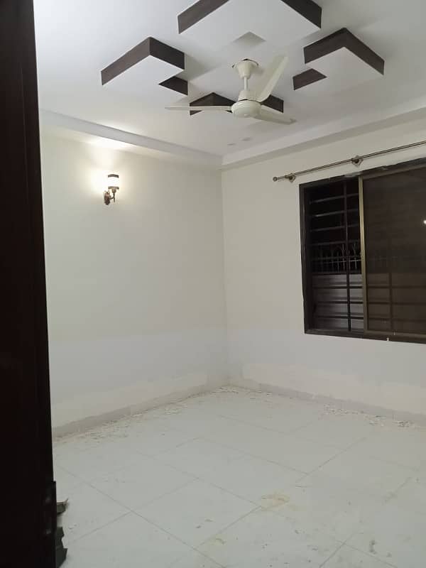 Brand New Portion 400 Sq Yards Ground Floor 4 Bed DD In VIP Block 15 Gulistan e Jauhar 12