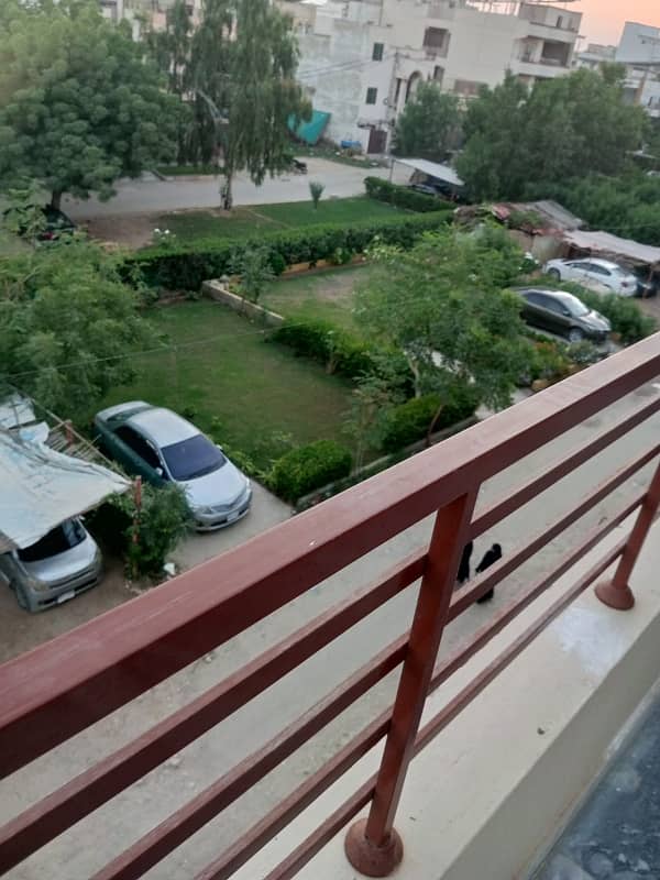 Brand New Portion 240 Sq Yards 1st Floor with Roof 4 Beds DD in Block 7 Gulistan e Jauhar 0