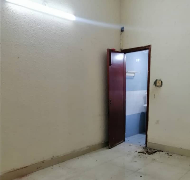 In Marghzar Officers Colony - Block R 4 Marla House For sale 0