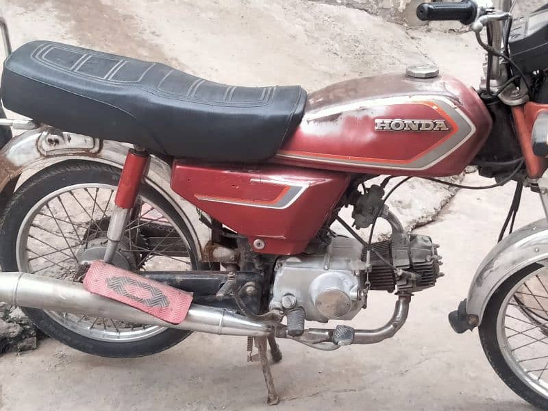 Honda cd  70 model 1988 for sela 1