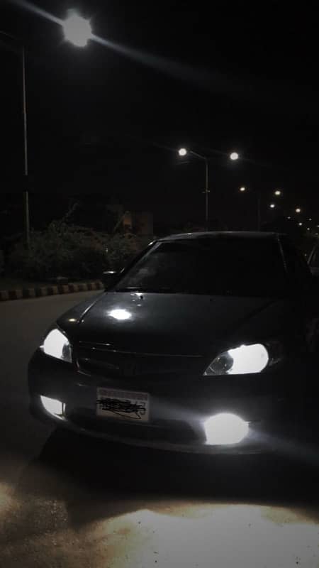 Honda Civic EXi 2004 1