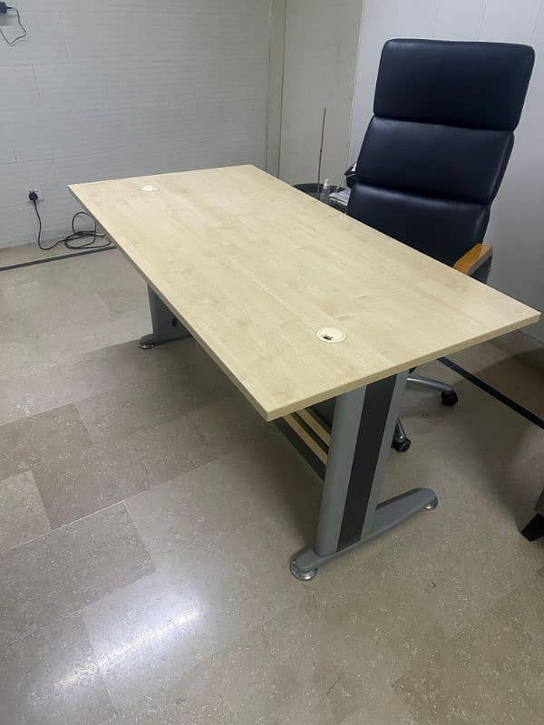 Office Executive Table available for sale 4