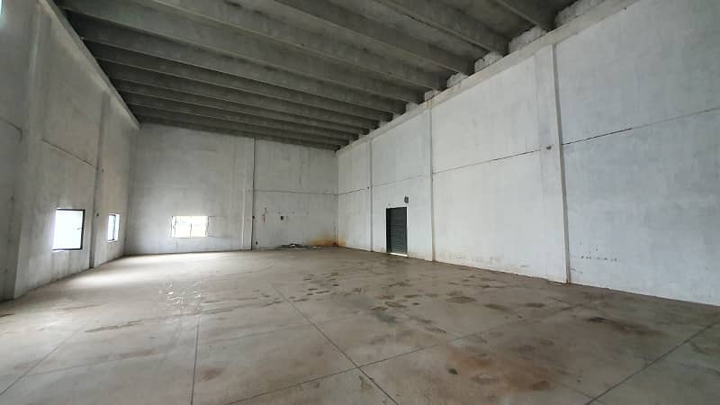 9 Kanal 30000 Sq. Ft With 10 Pound Gas Available For Rent 0