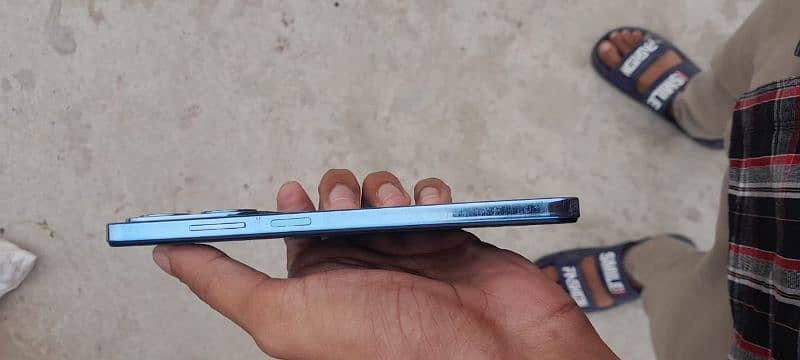 Infinix Hot40i 10/9 Condition 3