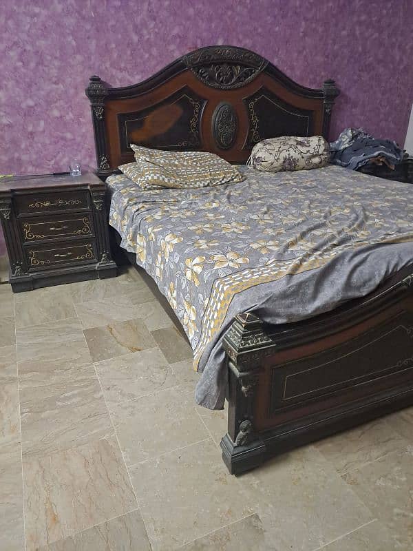 king size bed for Sale 2