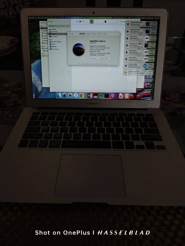 MacBook Air Model 2012 1.8 GHz Core i5 8GB 5