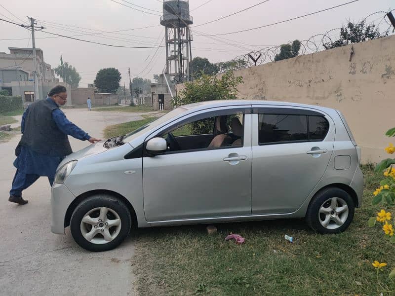 Daihatsu Mira 2012 9