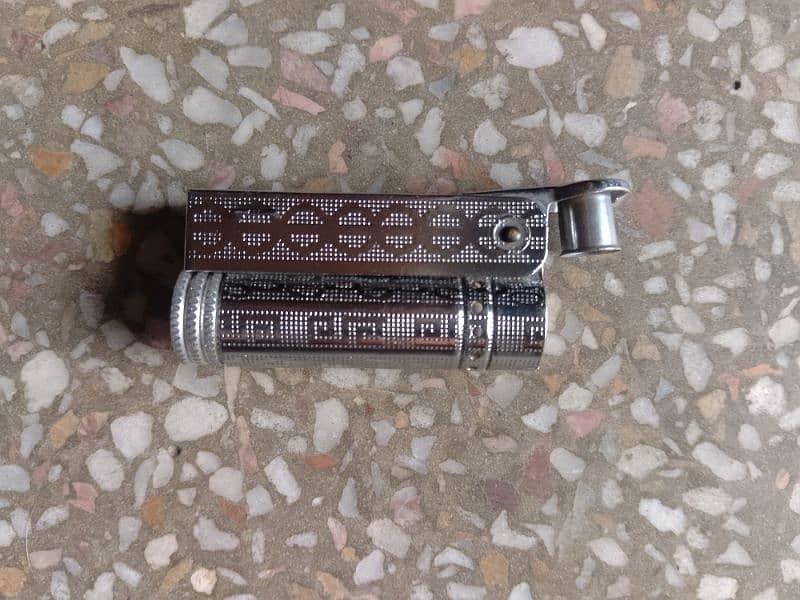 vintage antique. lighter 0