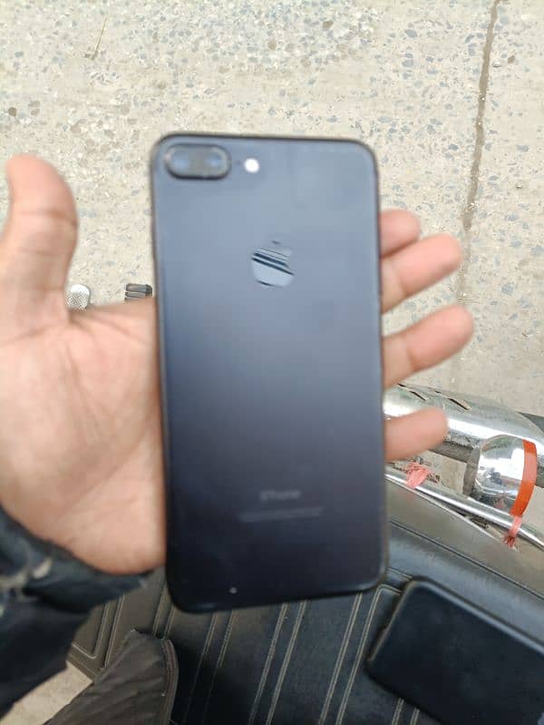 iphone 7 plus 64GB Non Pta gaming beast 03035522909 whats ap 6