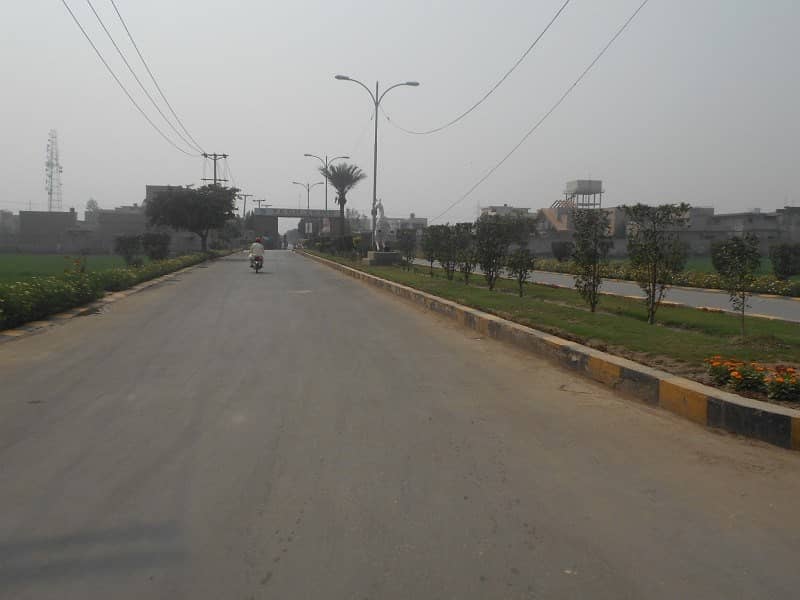 1.32 Marla Commercial Plot Best For Shop Is Up For Sale At Tech Town, Satyana Road Faisalabad 4