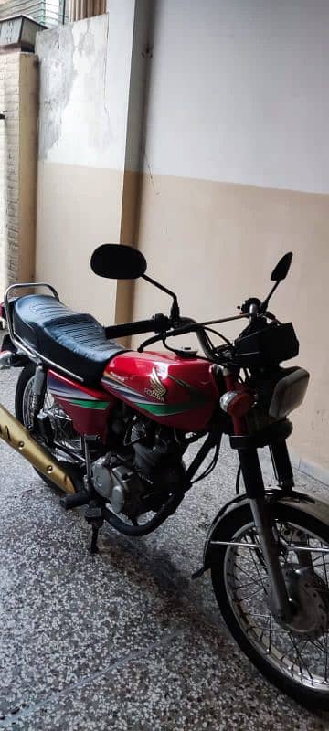 Honda CG 125 2014 model bike for sale call on 0322,6643435 1