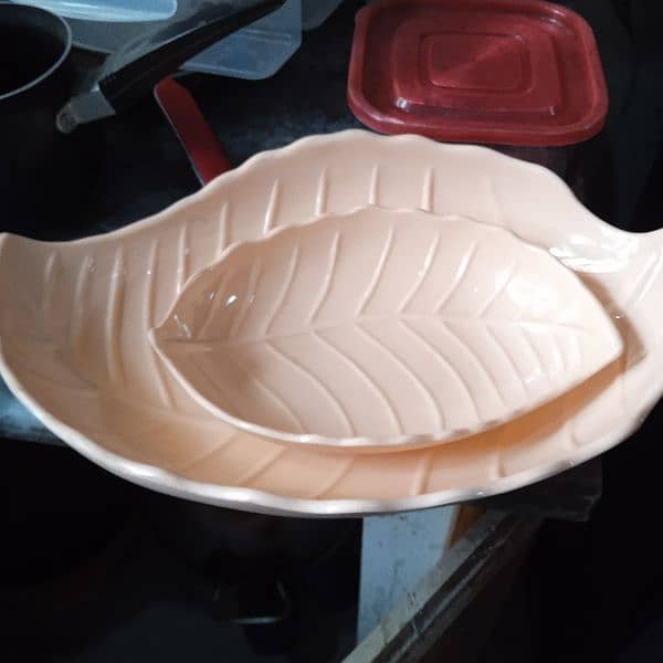 2 brand new patta dishes in peach colour 0