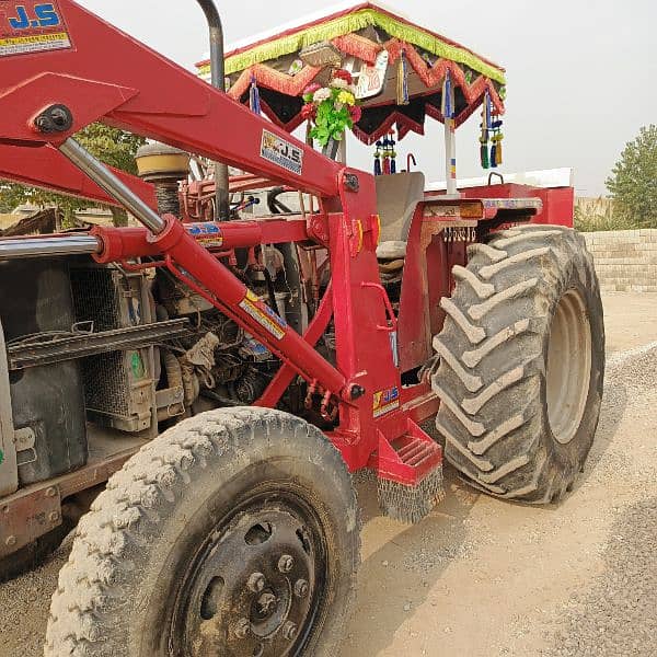 Massey tractor loader 385 5