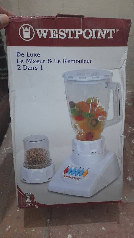 Westpoint Juicer Blender WF 718 0