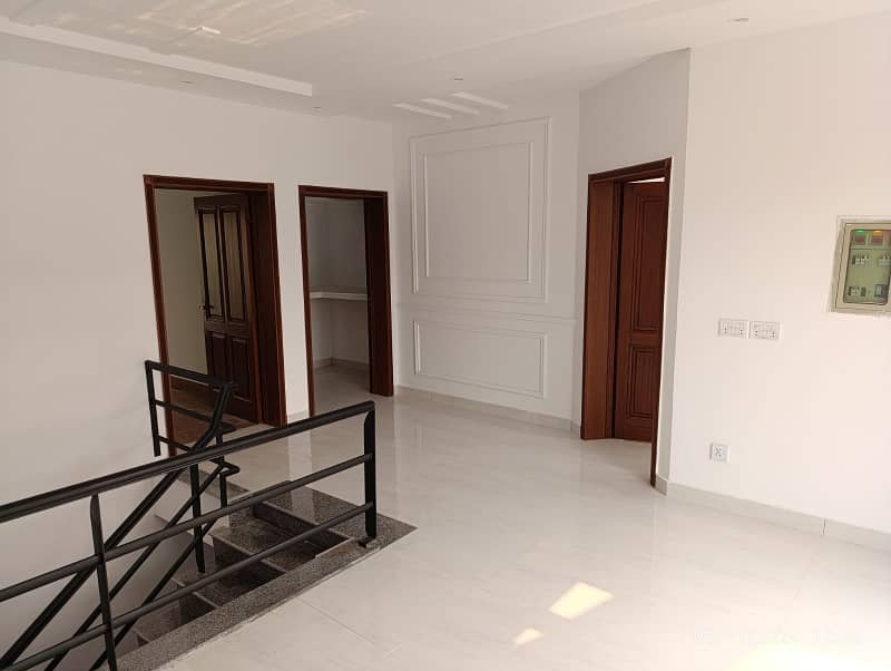 10 Marla House Available In DHA Phase 4 - Block GG For sale 26