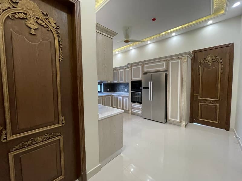 In Lahore You Can Find The Perfect House For sale 7