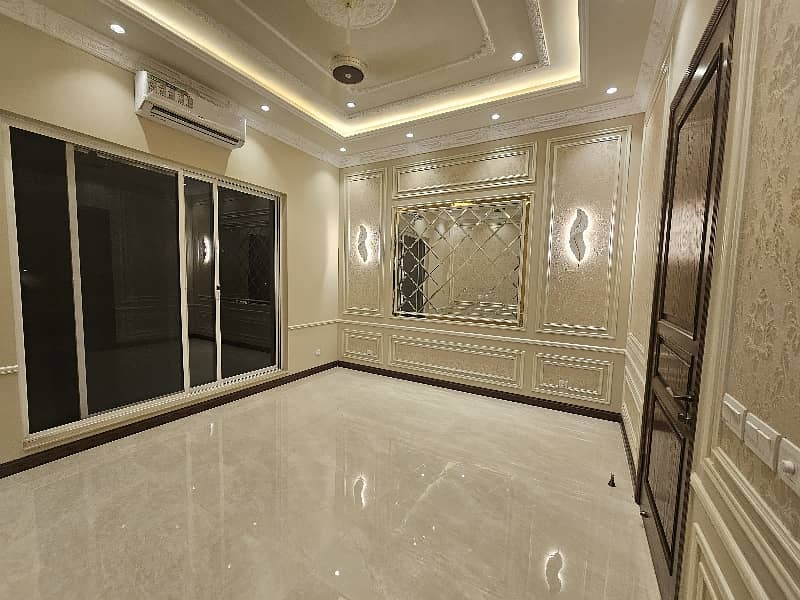 In Lahore You Can Find The Perfect House For sale 0