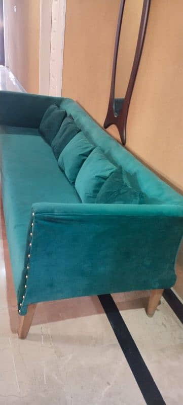 single sofa 1