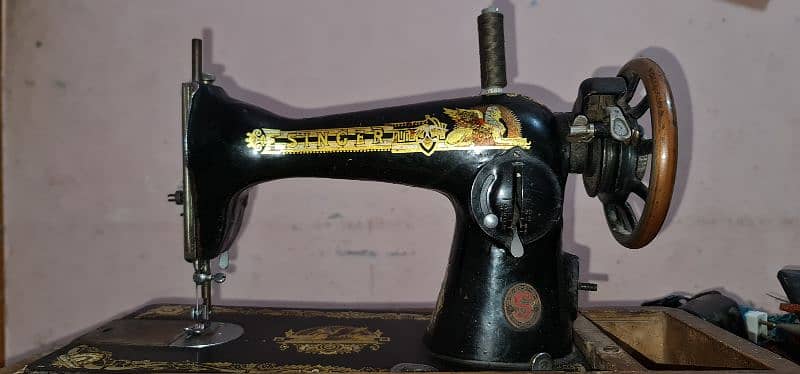 singer sewing machine 0