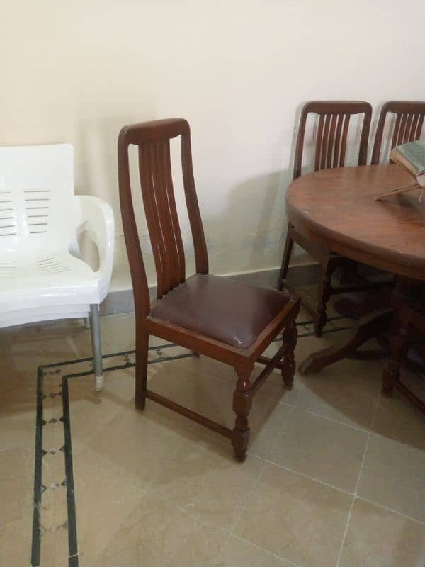 Dining Table with 8 Chairs 1