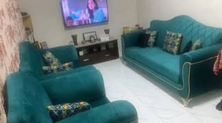 6 Seater Sofa ( Condition 10/10 )