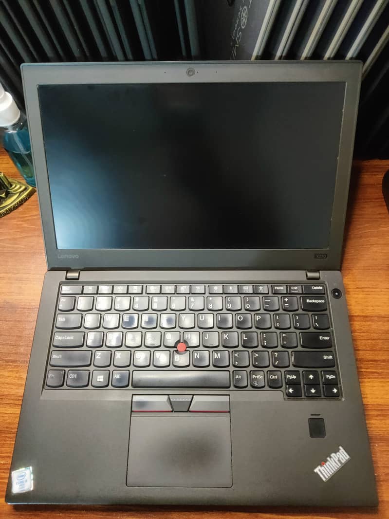 Lenovo ThinkPad X270 with 8GB/256GB (8GB RAM, 256GB SSD) 0