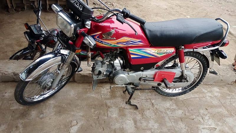 Honda CD 70 20 model (03027298084) 1