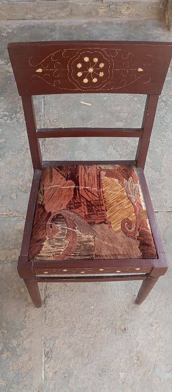 8 Seater Dining Table Available For Sale