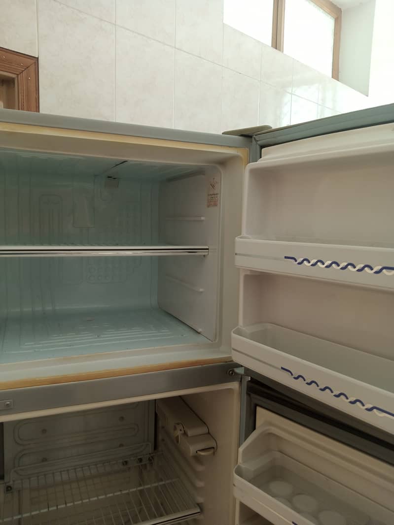 Dawlance refrigerator for sale 5