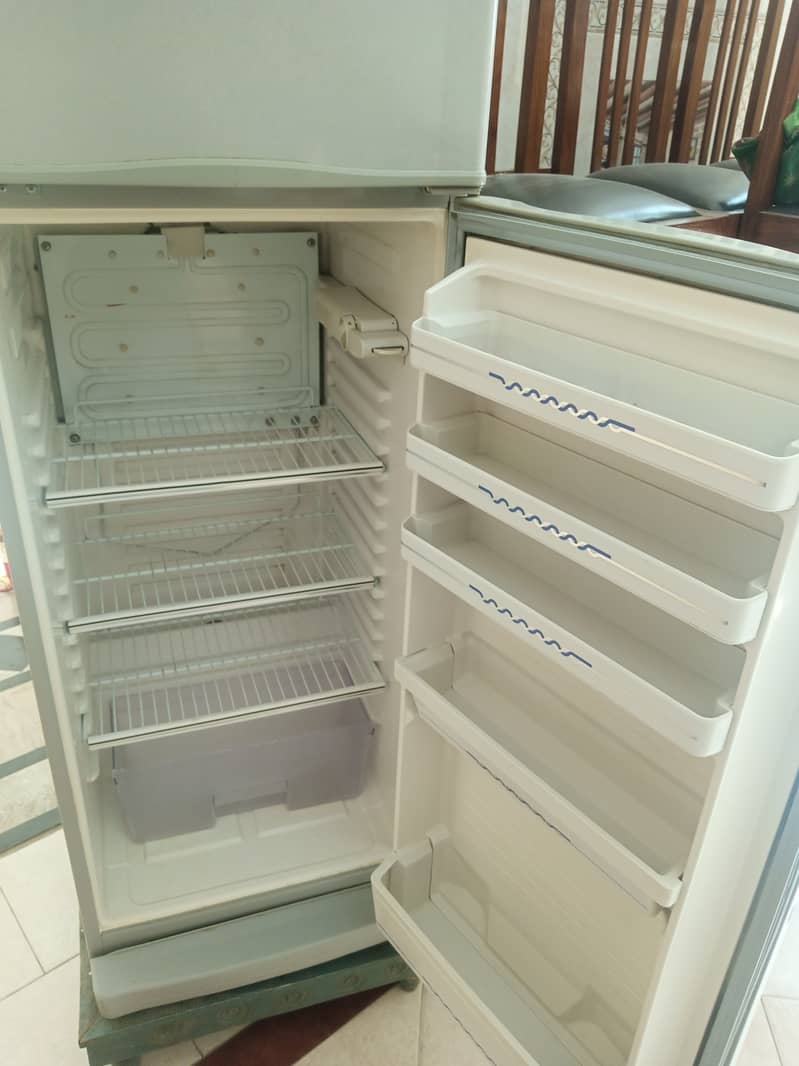 Dawlance refrigerator for sale 6