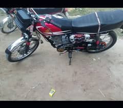 Honda 125 2012 All ok clear paper Paso ke zort ha is sal Kar ra hu