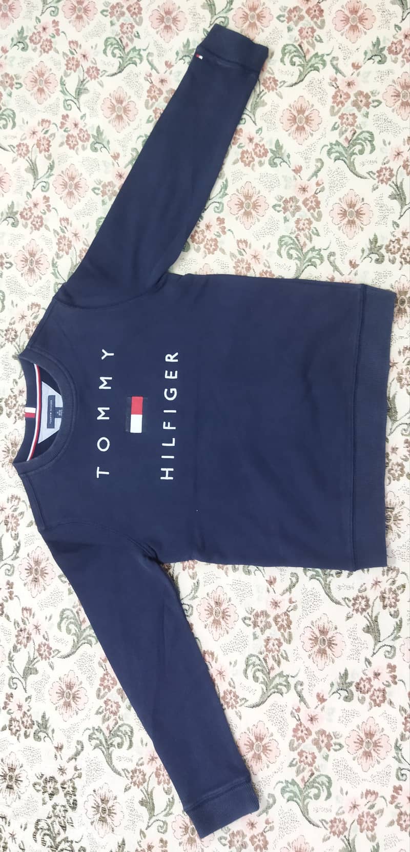 Tommy Hilfiger sweater for Kids 1