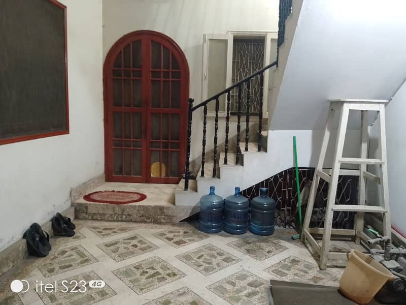 BEAUTIFUL MAIN ROAD G+1 HOUSE FOR SELL AT NORTH KARACHI SECTOR 9 with all Stuff 25