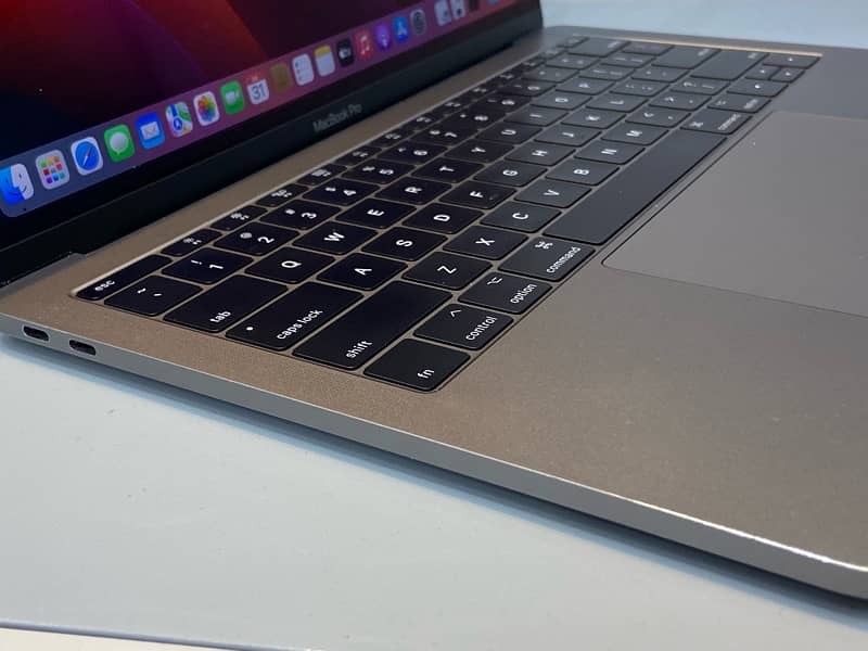 MacBook Pro A1708 -(2017) 1