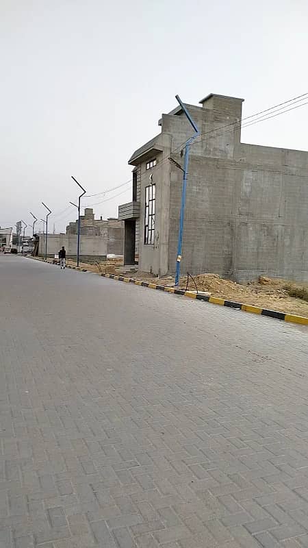 Plot for sale in Overseas Block of North Town Residency Phase 1 5