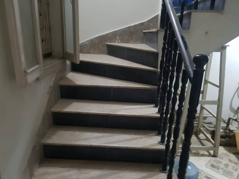 BEAUTIFUL MAIN ROAD G+1 HOUSE FOR SELL AT NORTH KARACHI SECTOR 9 with all Stuff 16