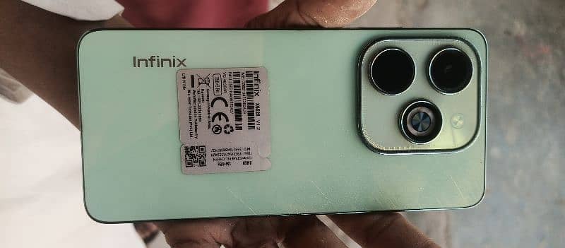 infinix hot 40i 8+8 256 good condition dabba original charger ke sath 3