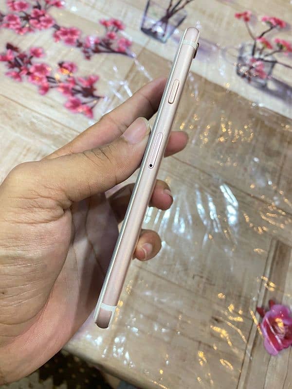 iphone 6s 64GB PTA 8