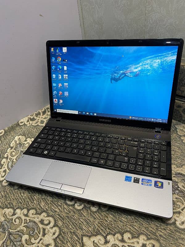 Samsung laptop 1